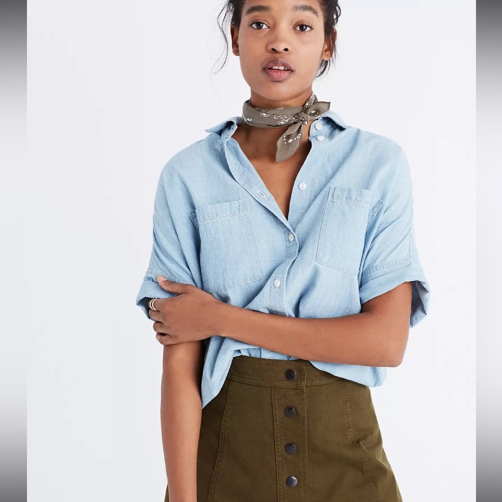 NWOT Madewell chambray button down women’s XS collared shirt blue denim like top